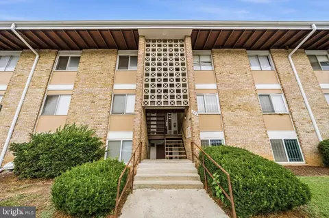 582 Wilson Bridge Dr #6783 B-2, Oxon Hill, MD 20745