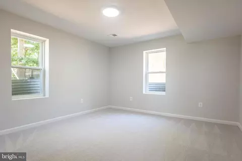 8822 Saunders Ln, Lanham, MD 20706 photo 16
