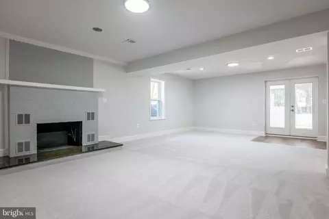 8822 Saunders Ln, Lanham, MD 20706 photo 24