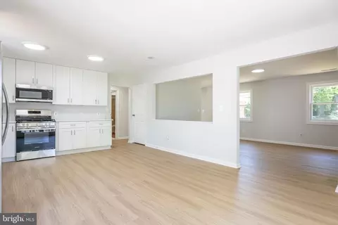 8822 Saunders Ln, Lanham, MD 20706 photo 44