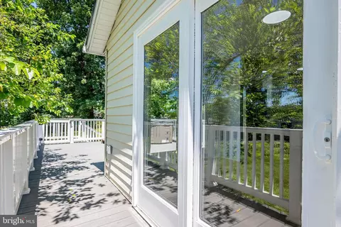 8822 Saunders Ln, Lanham, MD 20706 photo 13
