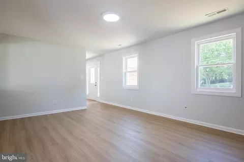 8822 Saunders Ln, Lanham, MD 20706 photo 43