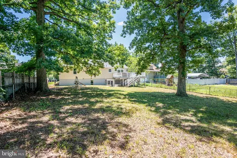 8822 Saunders Ln, Lanham, MD 20706 photo 8