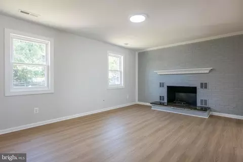8822 Saunders Ln, Lanham, MD 20706 photo 38