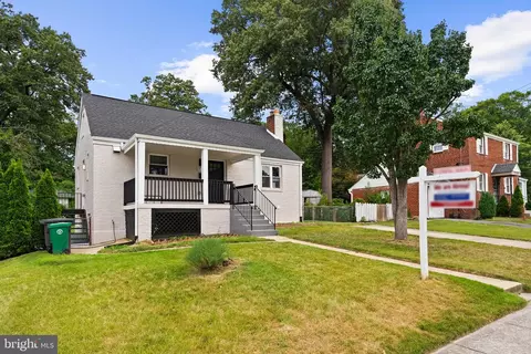 3706 Longfellow St, Hyattsville, MD 20782