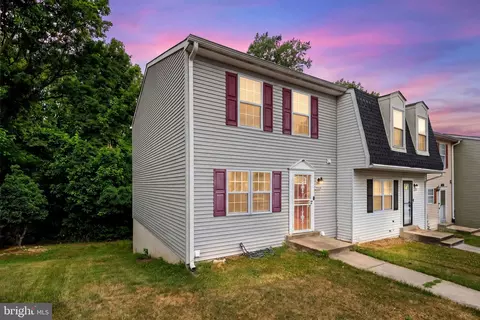 5939 Applegarth Pl, Capitol Heights, MD 20743