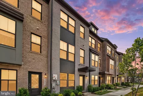 3511 Carnaby St, Hyattsville, MD 20782