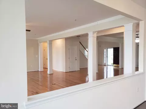 Entry Way - 7406 White Plains Ln, Brandywine, MD 20613 photo 2 of 3