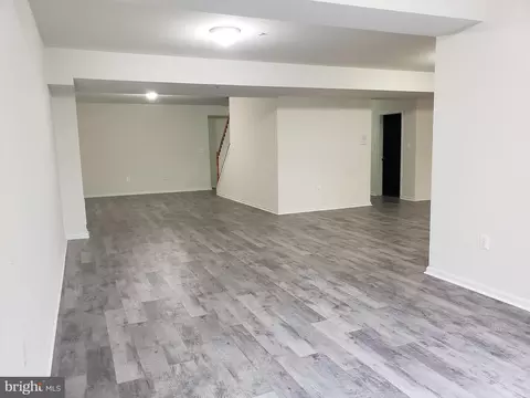 Living - 7406 White Plains Ln, Brandywine, MD 20613 photo 25 of 27