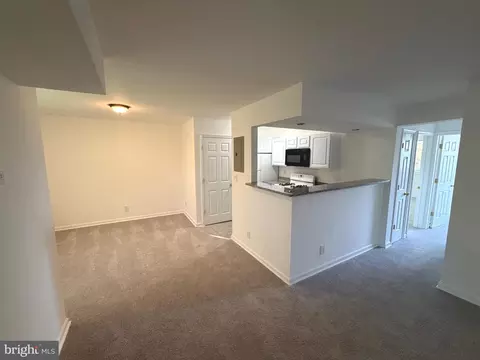 7516 Hawthorne St #5, Landover, MD 20785