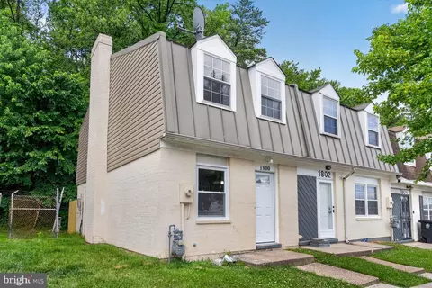 1800 Village Green Dr #D-96, Landover, MD 20785