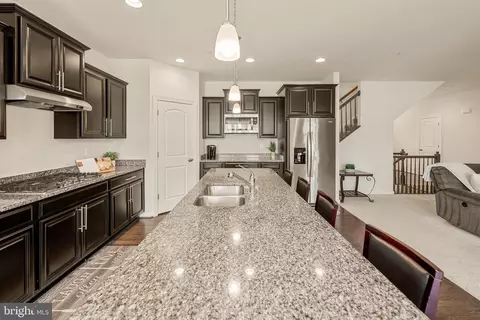 Kitchen - 12605 Broughton Blf, Brandywine, MD 20613 photo 5 of 5