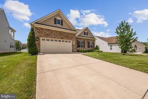 Exterior - 12605 Broughton Blf, Brandywine, MD 20613 photo 7 of 8