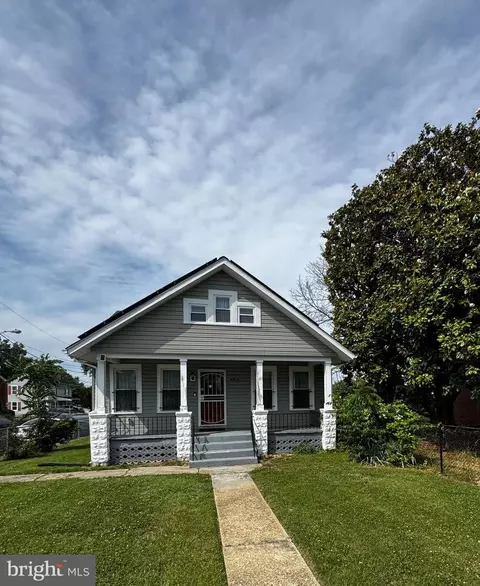 4814 Heath St, Capitol Heights, MD 20743