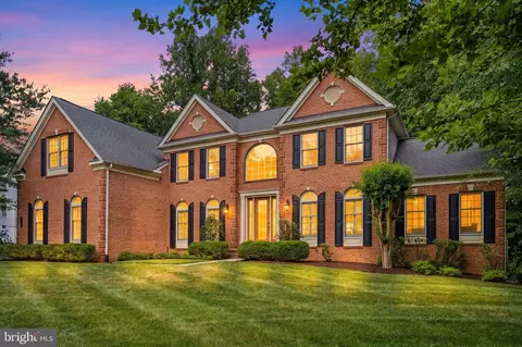 8302 Condy Ct, Clinton, MD 20735