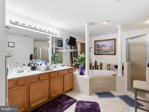 Bath - 9601 Prince William Dr, Brandywine, MD 20613 photo 1 of 3
