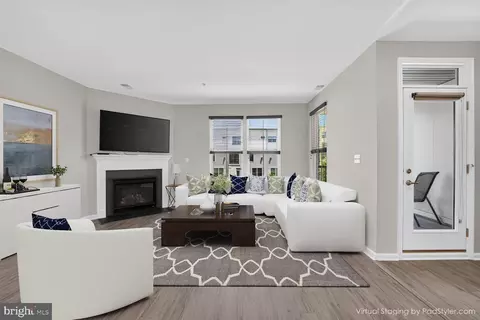 3210 Tribune Ct, Hyattsville, MD 20782