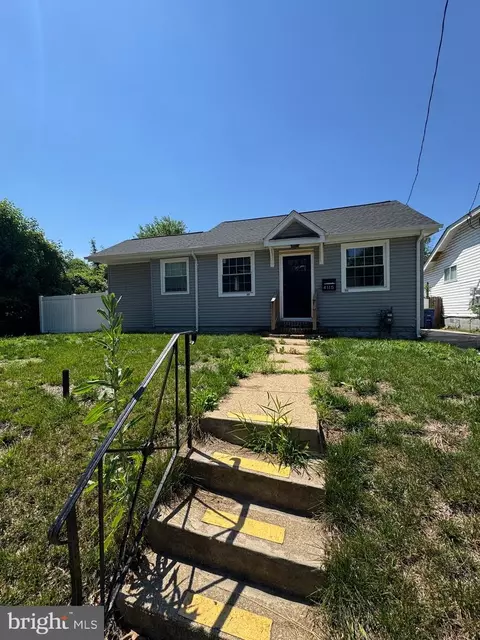 4115 Shepherd St, Brentwood, MD 20722