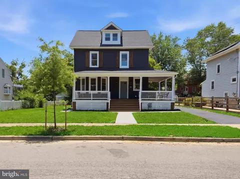 4509 Oliver St, Riverdale, MD 20737