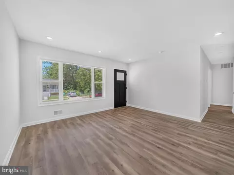 Living - 5521 Belva St, Lanham, MD 20706 photo 1 of 4