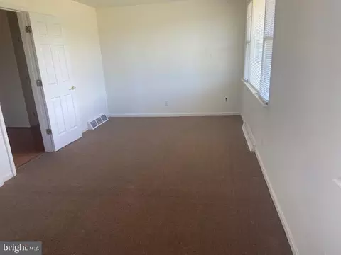 Living - 14510 Neale Dr, Brandywine, MD 20613 photo 3 of 4