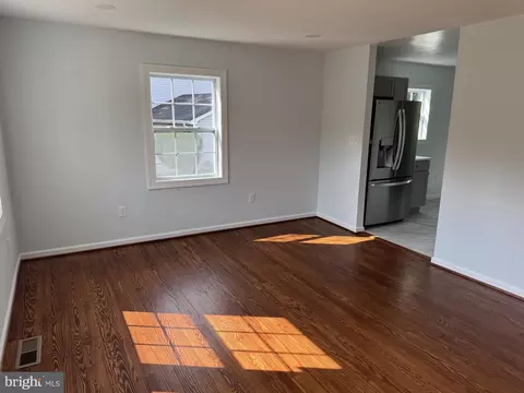 Living - 9537 Badger Ave, Clinton, MD 20735 photo 1 of 2