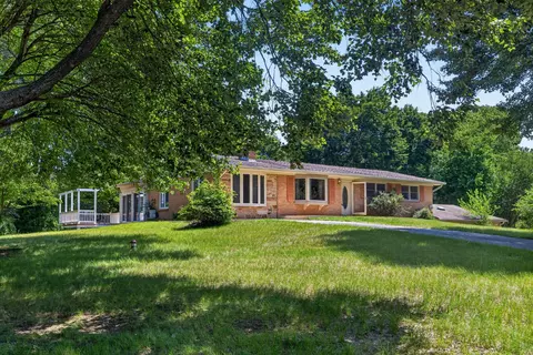 5611 Park Dr, Bowie, MD 20715