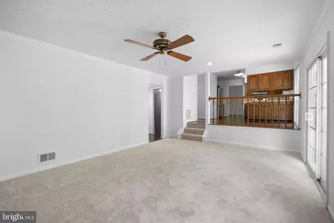 Living - 13002 Pine Ct, Bowie, MD 20720 photo 4 of 5