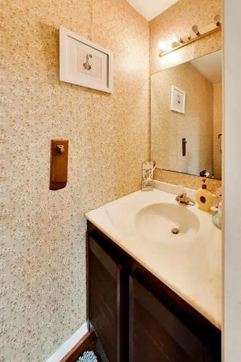 Bath - 7035 Woodstream Ln, Lanham, MD 20706 photo 1 of 3
