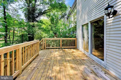 Exterior - 7035 Woodstream Ln, Lanham, MD 20706 photo 5 of 9