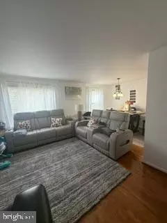 Entry Way - 6925 Scotch Dr, Laurel, MD 20707 photo 3 of 20