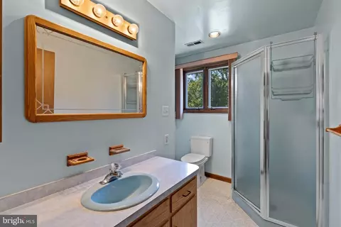 Bath - 7517 Brooklyn Bridge Rd, Laurel, MD 20707 photo 1 of 1
