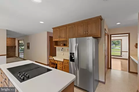 Other - 7517 Brooklyn Bridge Rd, Laurel, MD 20707 photo 2 of 16