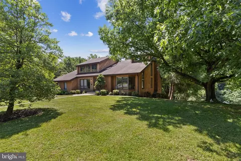 Exterior - 7517 Brooklyn Bridge Rd, Laurel, MD 20707 photo 4 of 4