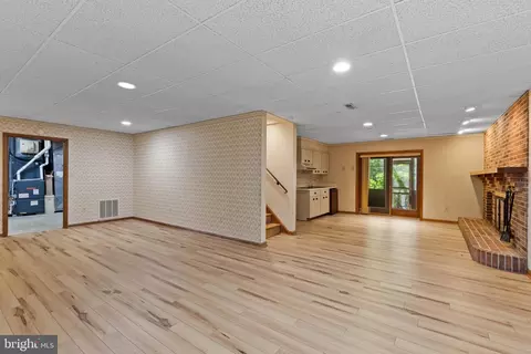 Other - 7517 Brooklyn Bridge Rd, Laurel, MD 20707 photo 11 of 16