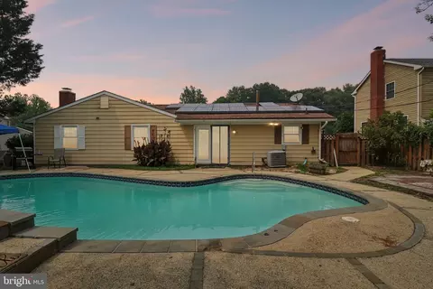 Exterior - 15751 Pointer Ridge Dr, Bowie, MD 20716 photo 16 of 16