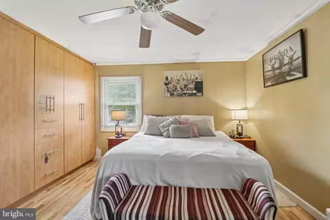 Bedroom - 15751 Pointer Ridge Dr, Bowie, MD 20716 photo 10 of 12