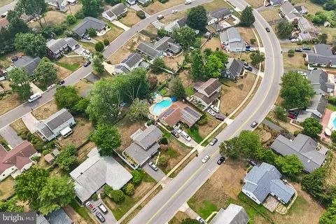View/Area - 15751 Pointer Ridge Dr, Bowie, MD 20716 photo 7 of 17