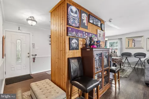 Entry Way - 15751 Pointer Ridge Dr, Bowie, MD 20716 photo 1 of 9