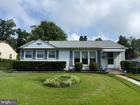 9410 Sheridan St, Lanham, MD 20706