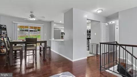 Entry Way - 9012 Cameron Ct, Clinton, MD 20735 photo 6 of 12