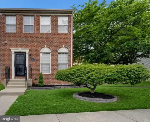 9817 Woodyard Cir, Marlboro, MD 20772