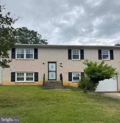 5204 Larwin Ct, Temple Hills, MD 20748
