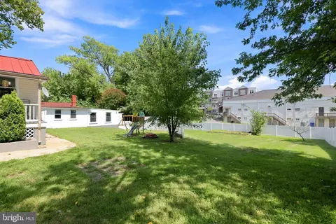 Exterior - 36 Avondale St, Laurel, MD 20707 photo 5 of 9