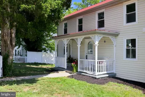 Exterior - 36 Avondale St, Laurel, MD 20707 photo 3 of 9