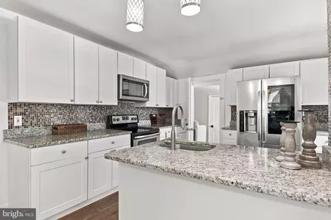 Kitchen - 36 Avondale St, Laurel, MD 20707 photo 3 of 4