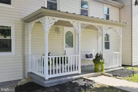 Exterior - 36 Avondale St, Laurel, MD 20707 photo 4 of 9