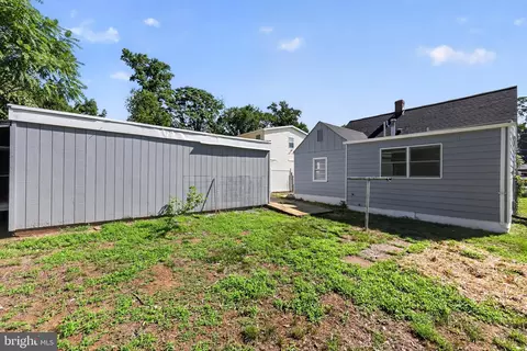 Exterior - 1911 Arcadia Ave, Capitol Heights, MD 20743 photo 2 of 3