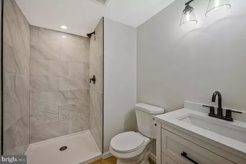 Bath - 13304 Cherry Tree Crossing Rd, Brandywine, MD 20613 photo 1 of 2