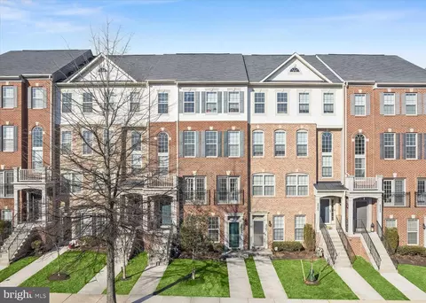 2643 Campus Way N, Glenarden, MD 20706